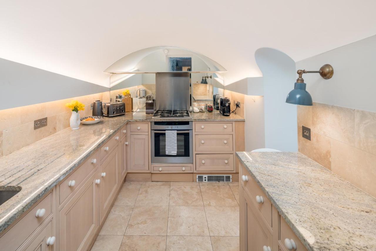 Apartmán Cozy Flat With Patio In The Heart Of Pimlico Londýn Exteriér fotografie